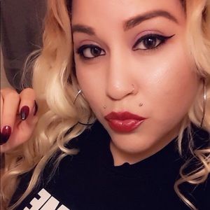 Meet your Posher, Ivette